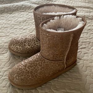 Girl Size 6 UGGS